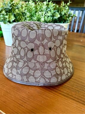 COACH Signature Jacquard Bucket Hat